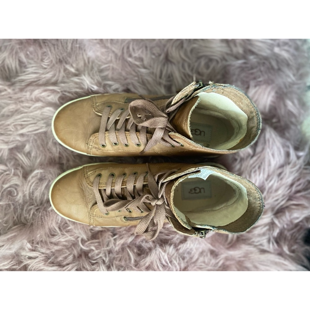 Blaney Ugg leather shoe - Picture 5 of 8